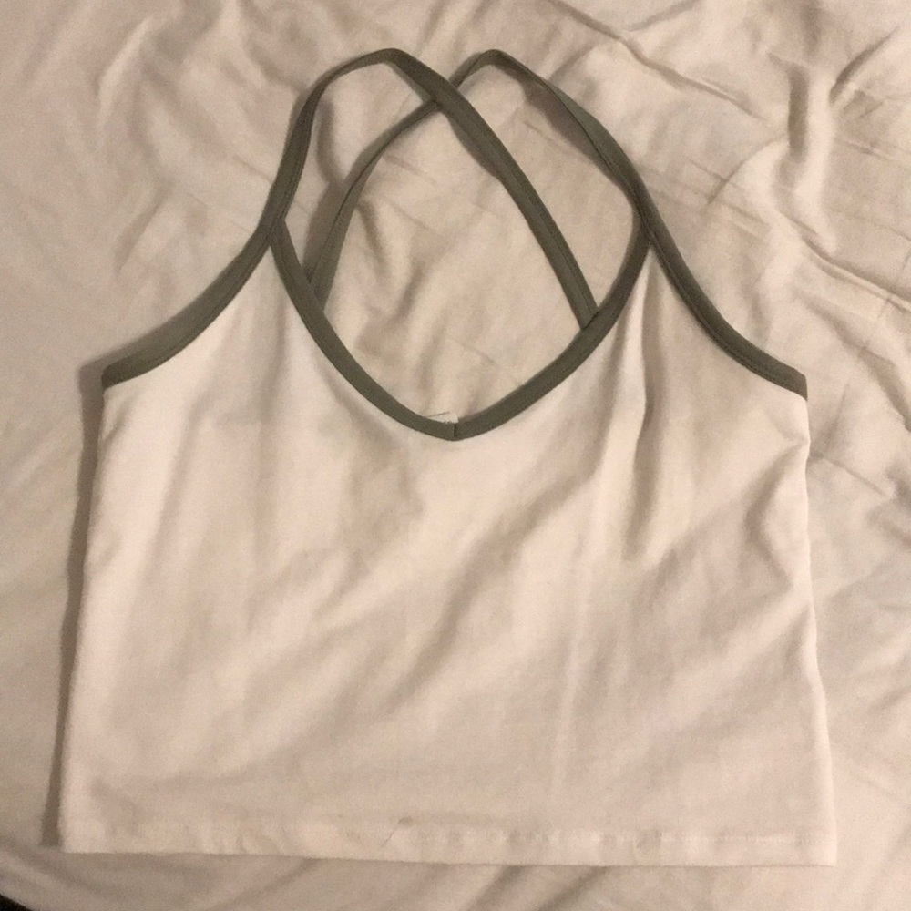 Forever 21 straps crop top!